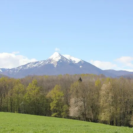Maison Du Coue Pyrenees Mourtis Gite Jusqu'A 12 Pers Дом отдыха Sengouagnet