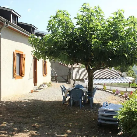 Дом отдыха Maison Du Coue Pyrenees Mourtis Gite Jusqu'A 12 Pers