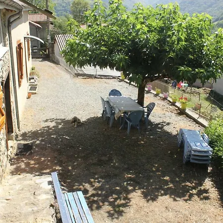 Дом отдыха Maison Du Coue Pyrenees Mourtis Gite Jusqu'A 12 Pers